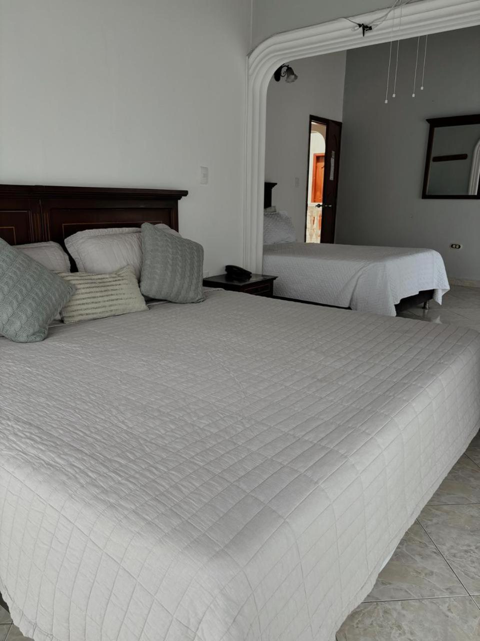 Juan De La Vega Hotel La Vega  Room photo
